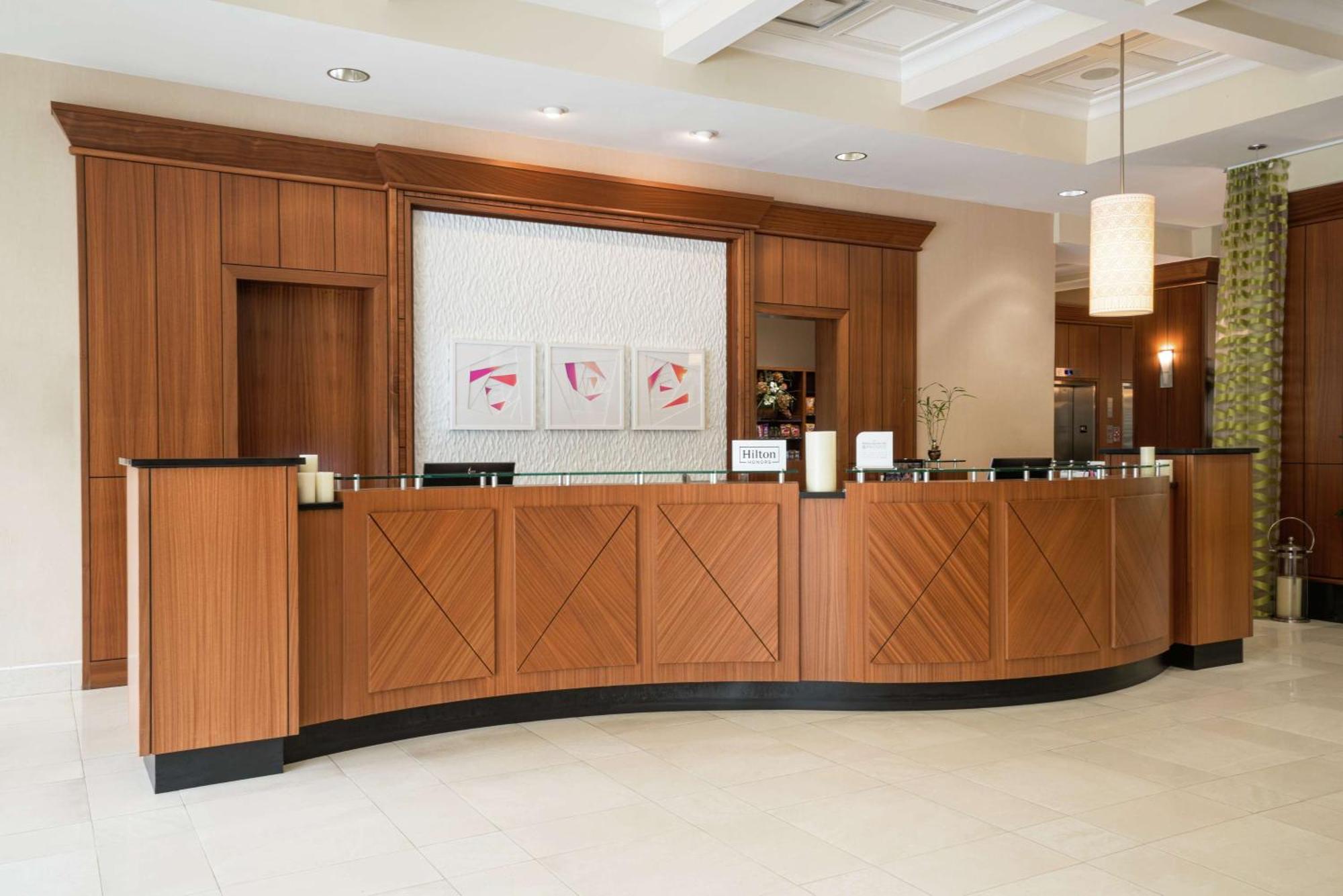 Hilton Garden Inn Долтон Экстерьер фото