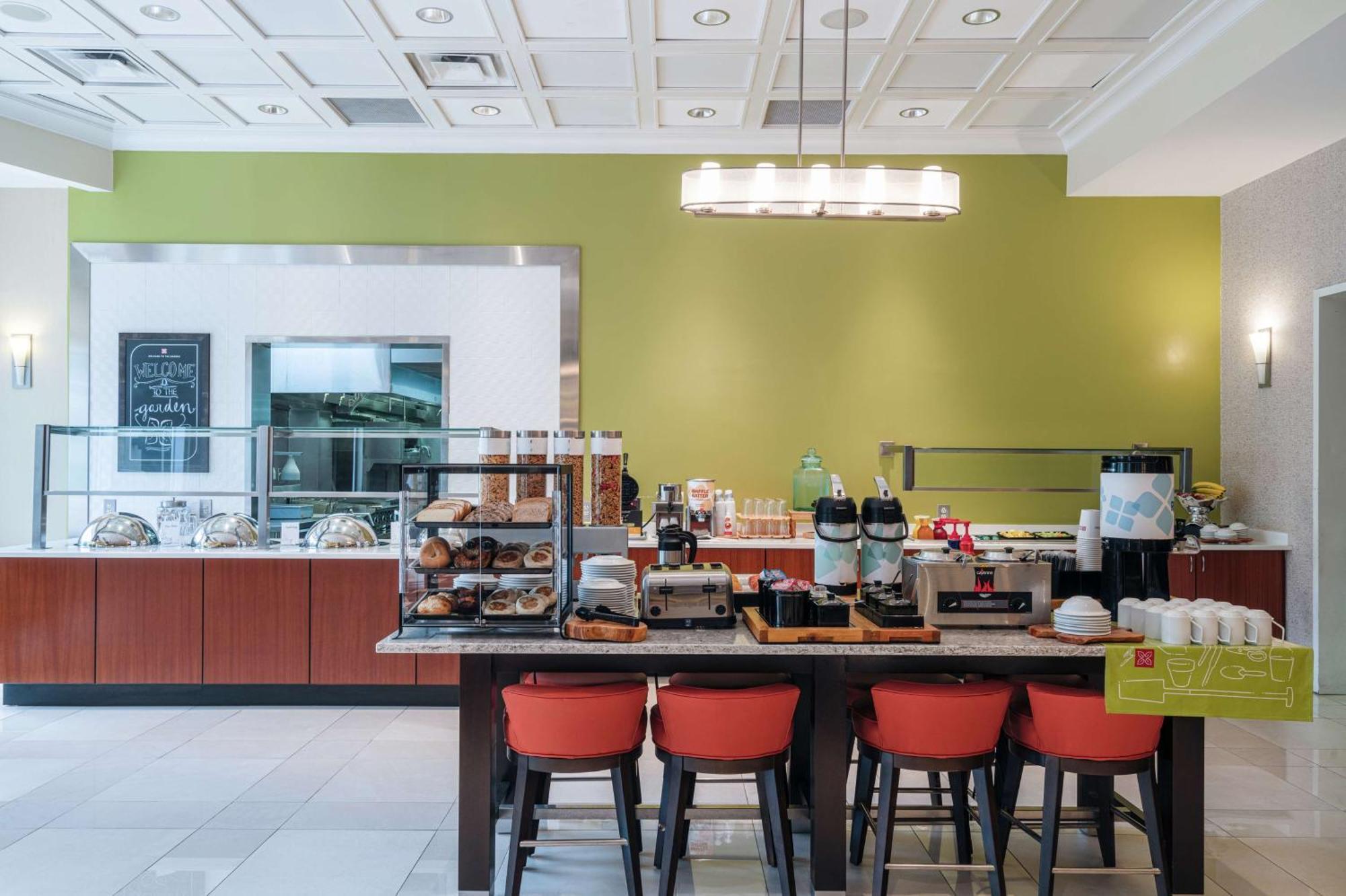 Hilton Garden Inn Долтон Экстерьер фото