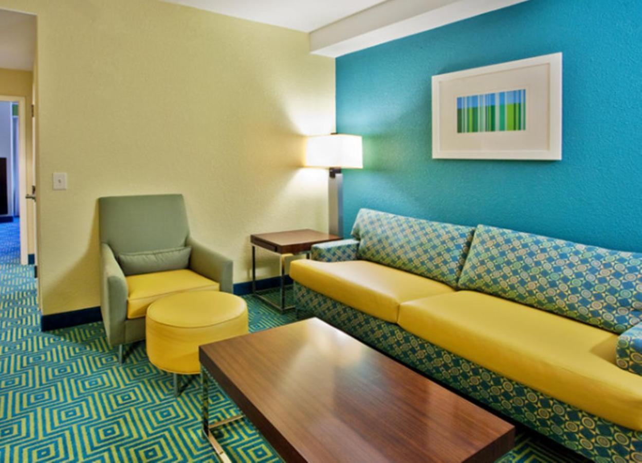Hilton Garden Inn Долтон Экстерьер фото