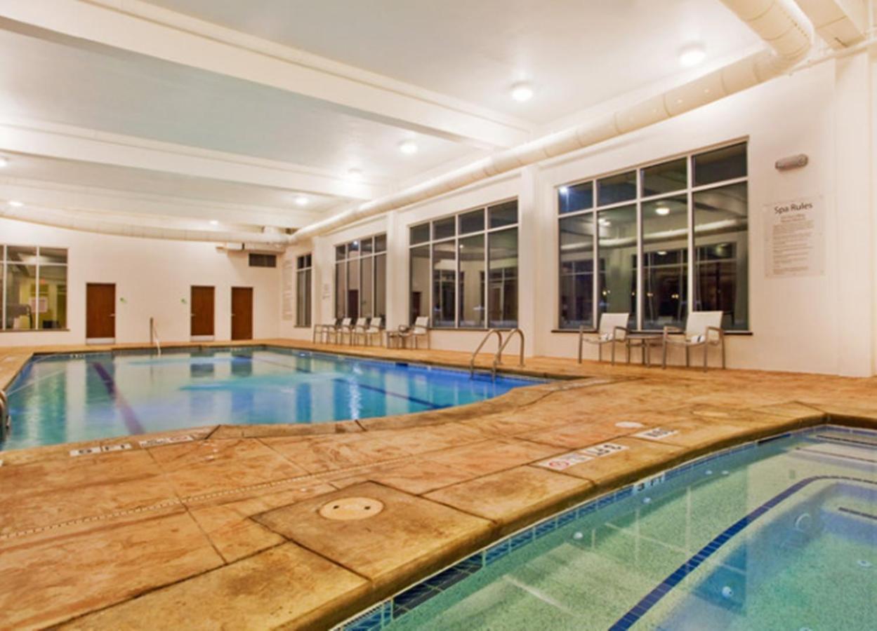 Hilton Garden Inn Долтон Экстерьер фото