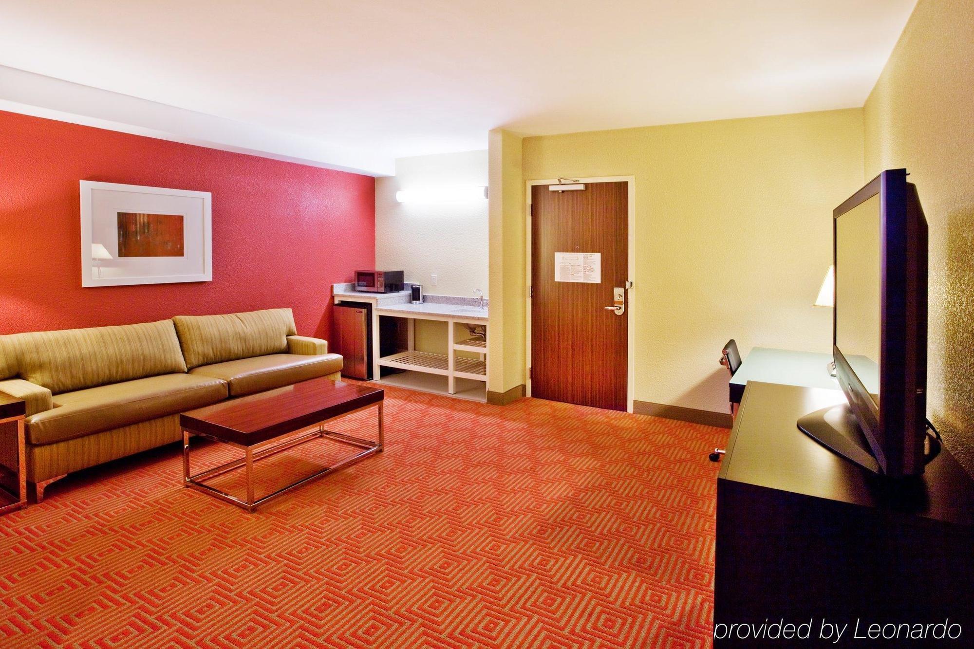 Hilton Garden Inn Долтон Номер фото
